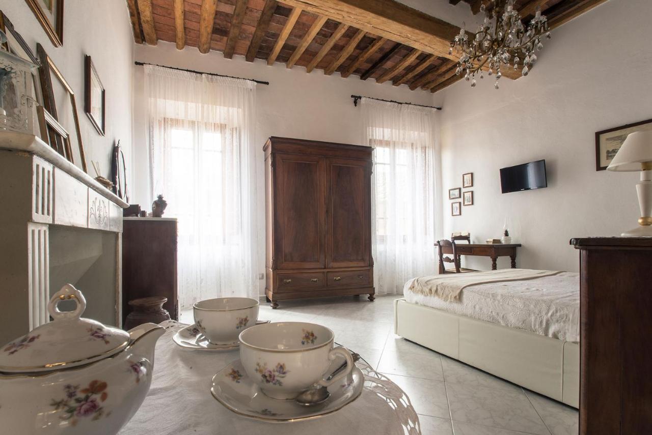 A Casa Di Irma E Nilo Hotel Palaia Eksteriør billede